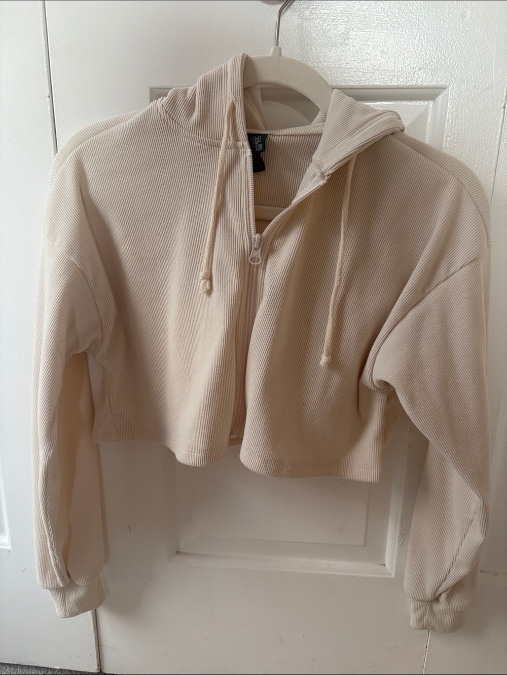 wild fable Cropped Zip Hoodie in Cream